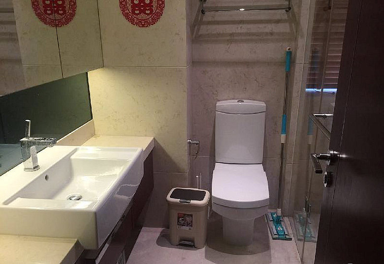 Bathrooms-Master Bathroom