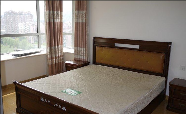 Bedrooms-Master Bedroom