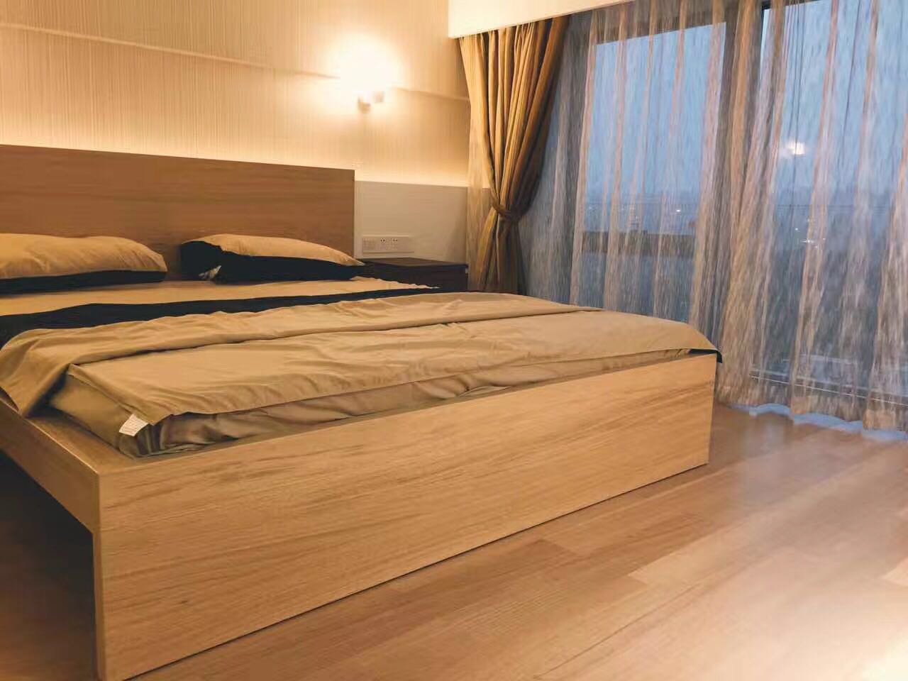 Bedrooms-Master Bedroom