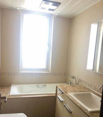Bathrooms-Master Bathroom