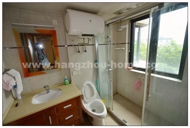 Bathrooms-Master Bathroom