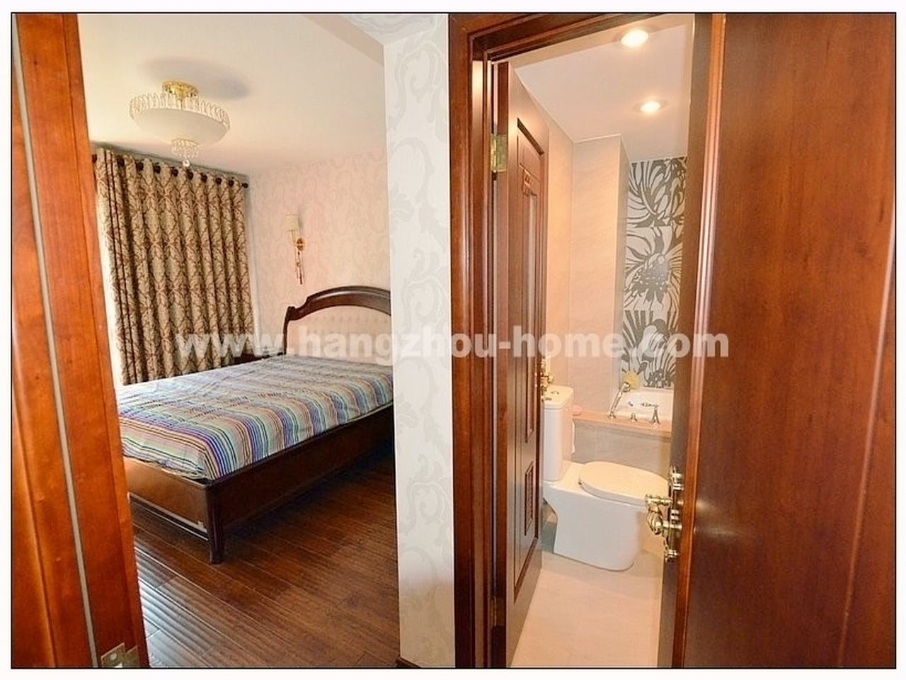 Bedrooms-Master Bedroom