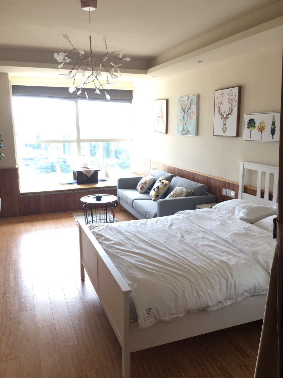 Bedrooms-Master Bedroom