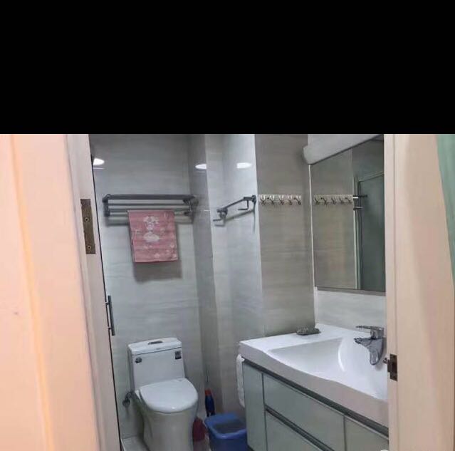 Bathrooms-Master Bathroom