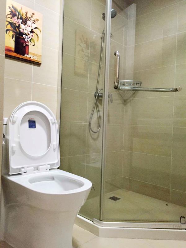 Bathrooms-Master Bathroom