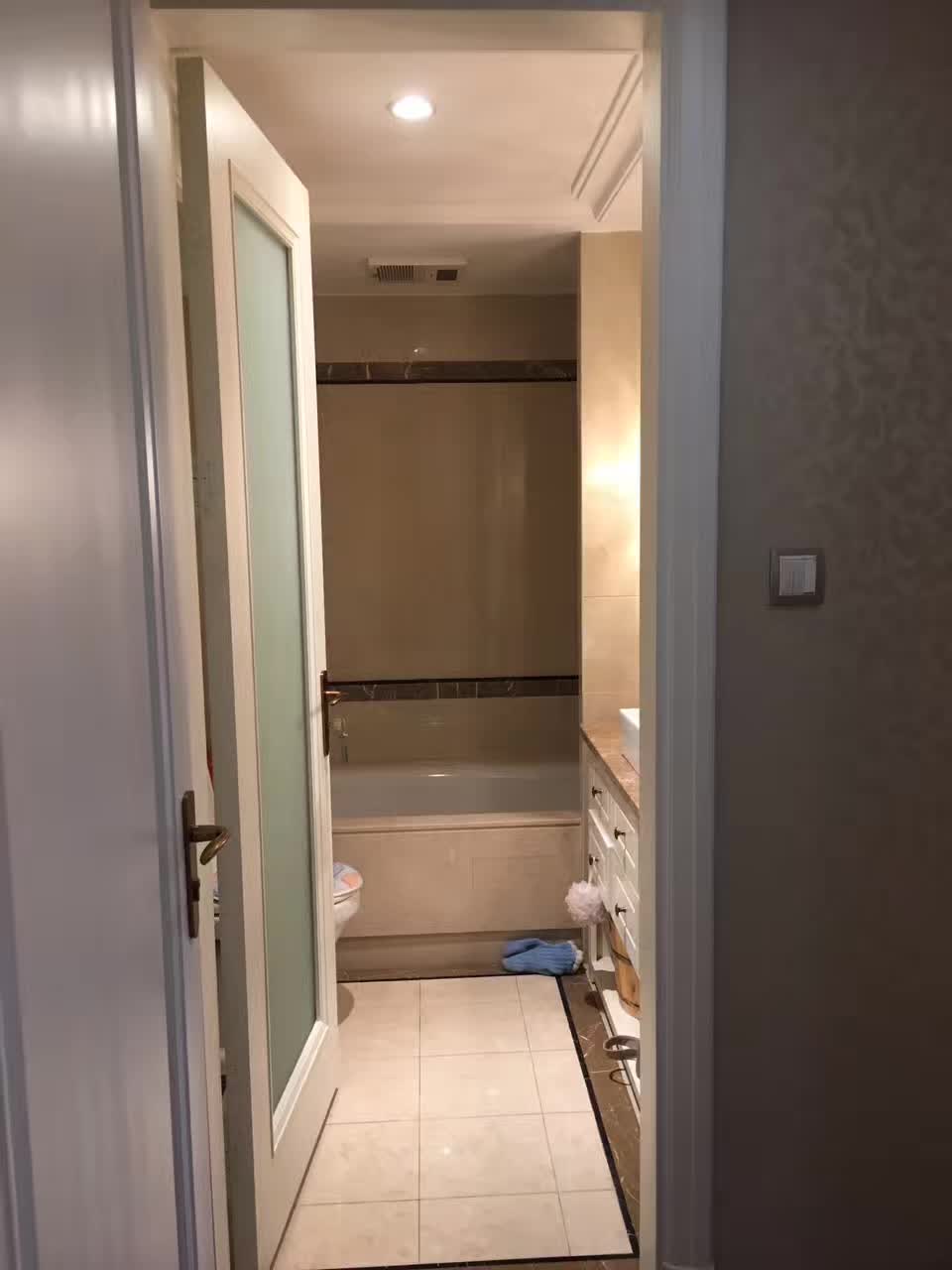Bathrooms-Master Bathroom