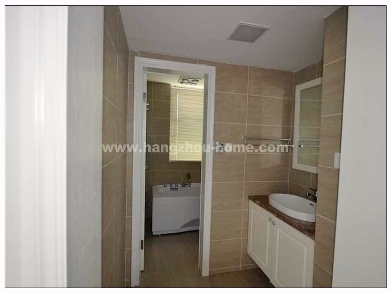 Bathrooms-Master Bathroom