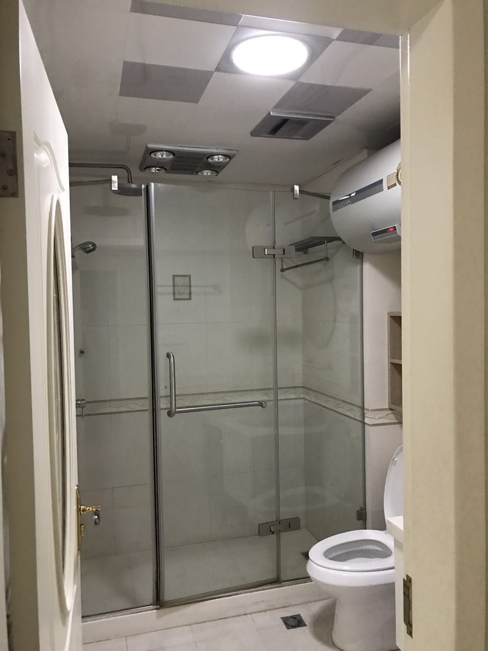 Bathrooms-Master Bathroom