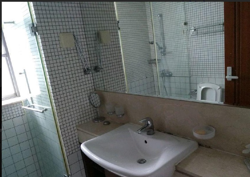 Bathrooms-Master Bathroom