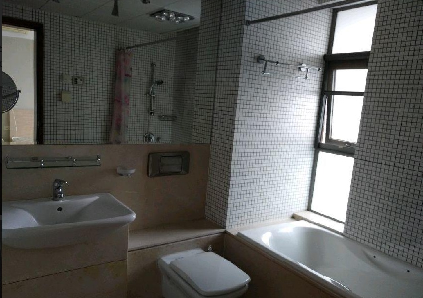 Bathrooms-Master Bathroom
