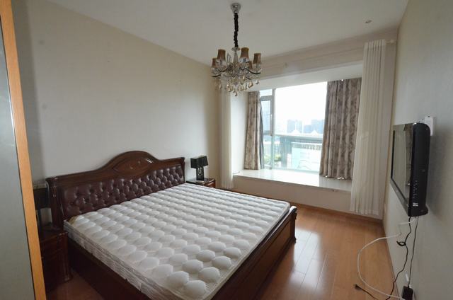 Bedrooms-Master Bedroom