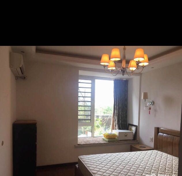 Bedrooms-Master Bedroom