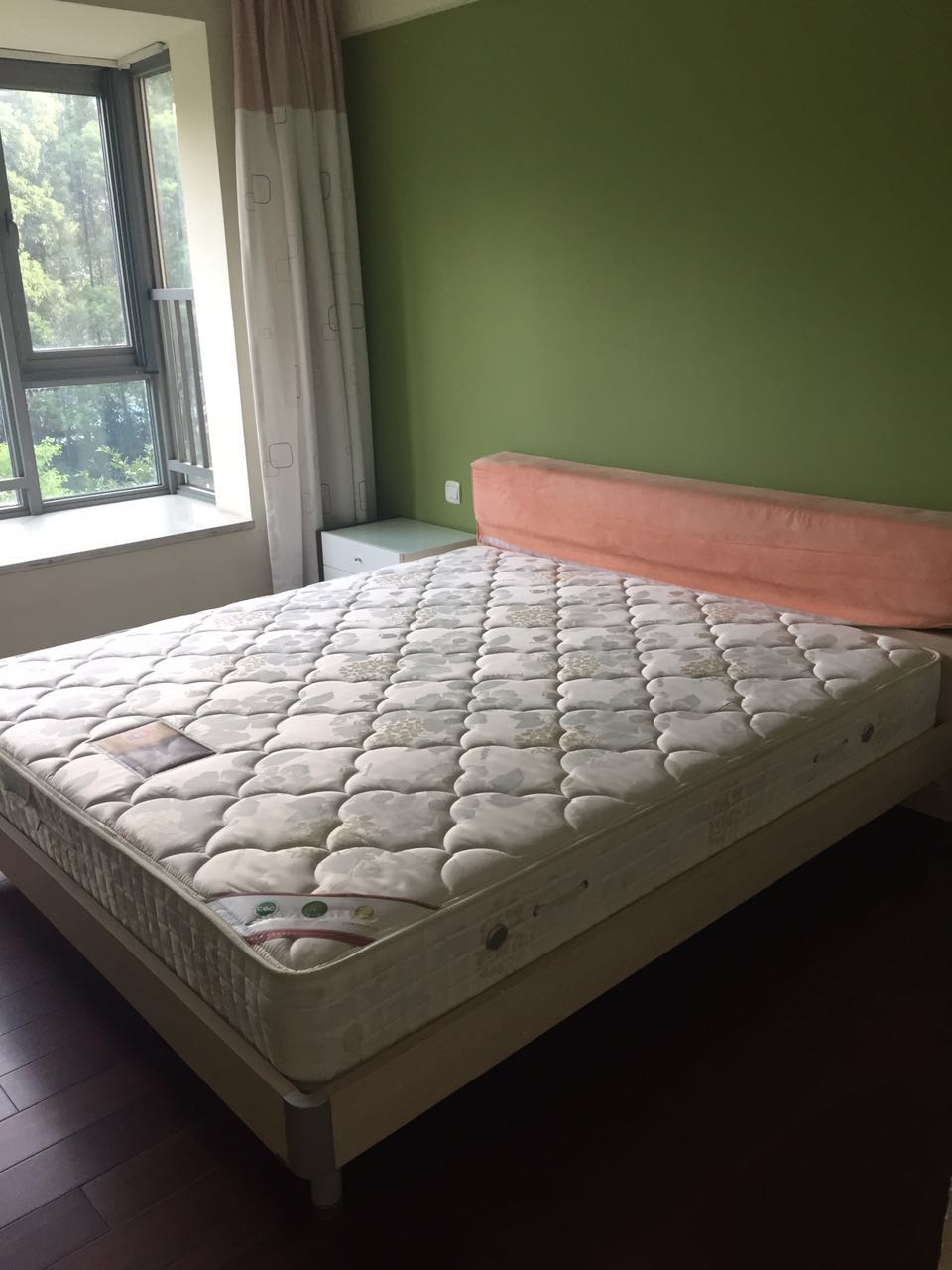 Bedrooms-Master Bedroom
