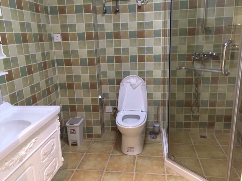 Bathrooms-Master Bathroom