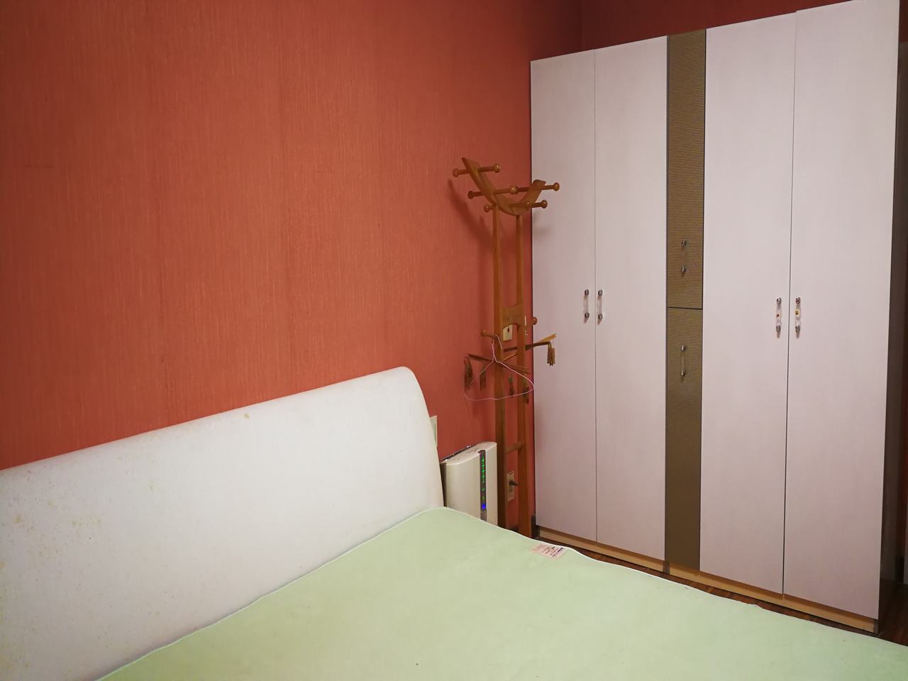 Bedrooms-Master Bedroom