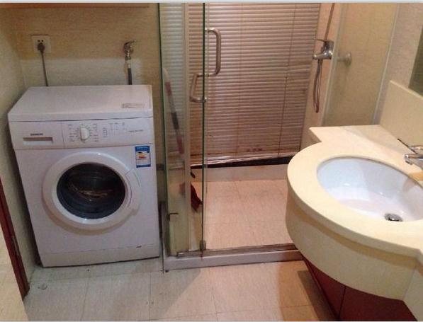 Bathrooms-Master Bathroom