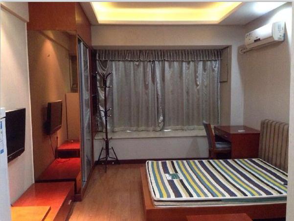 Bedrooms-Master Bedroom