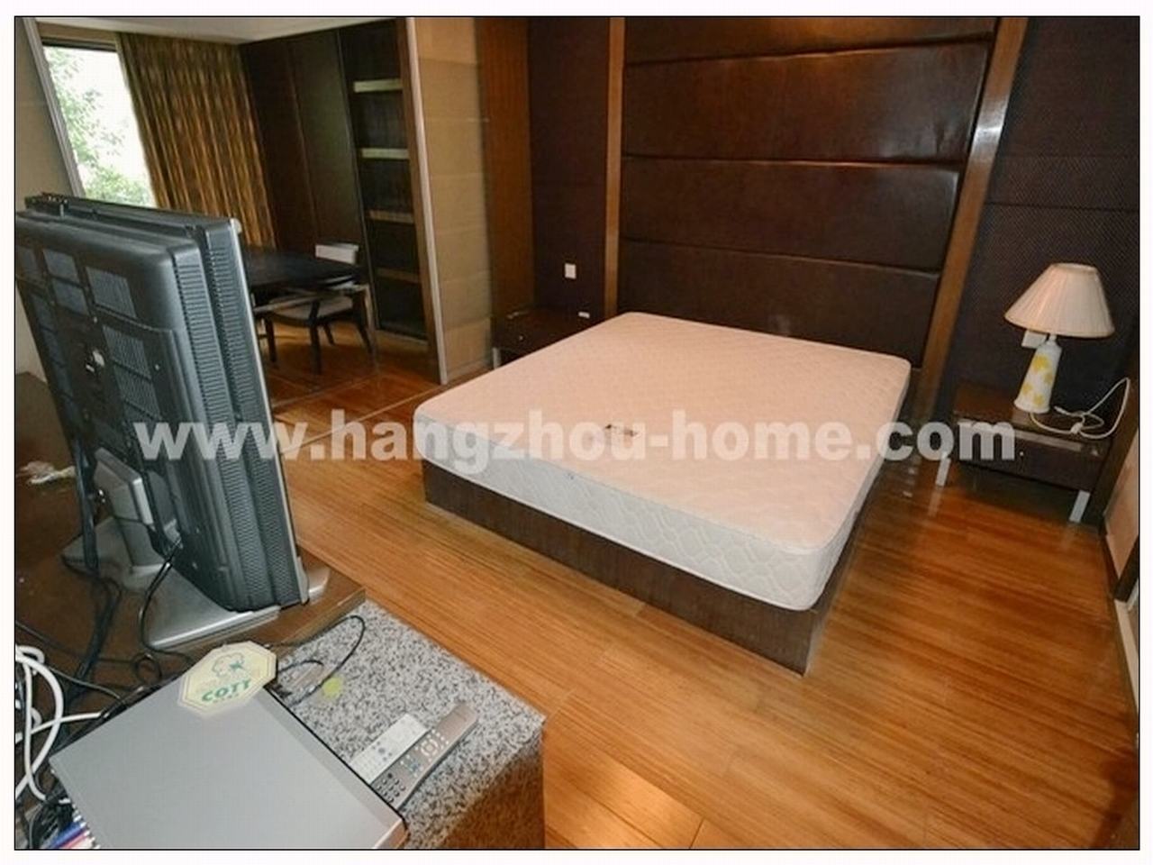 Bedrooms-Master Bedroom