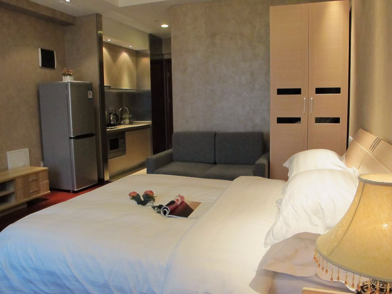 Bedrooms-Master Bedroom