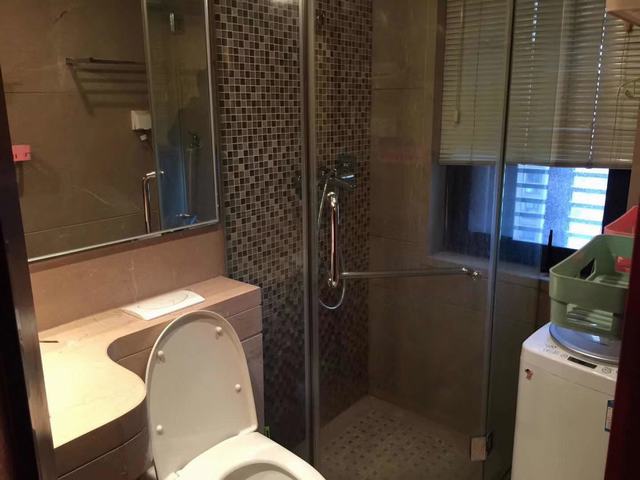 Bathrooms-Master Bathroom
