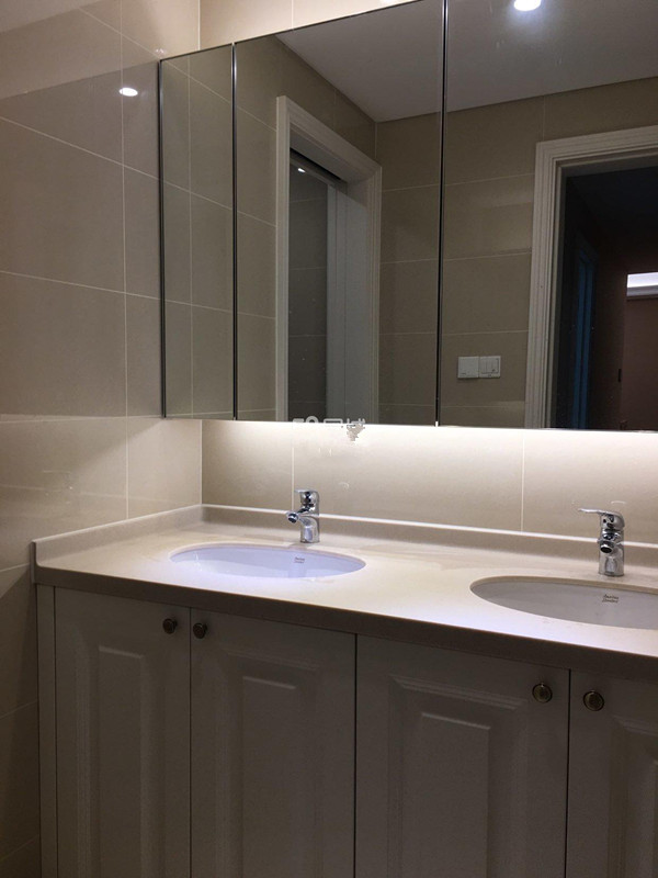 Bathrooms-Master Bathroom