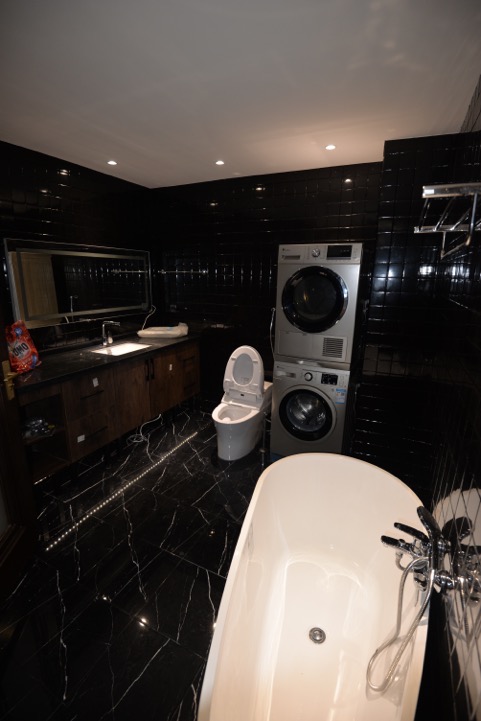 Bathrooms-Master Bathroom