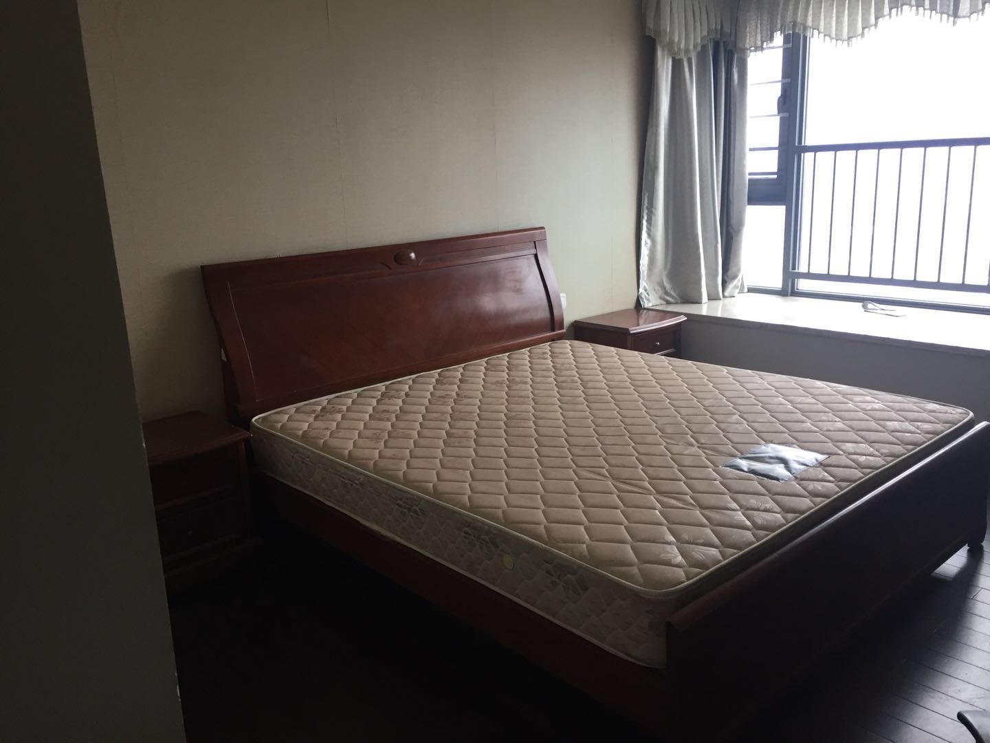 Bedrooms-Master Bedroom