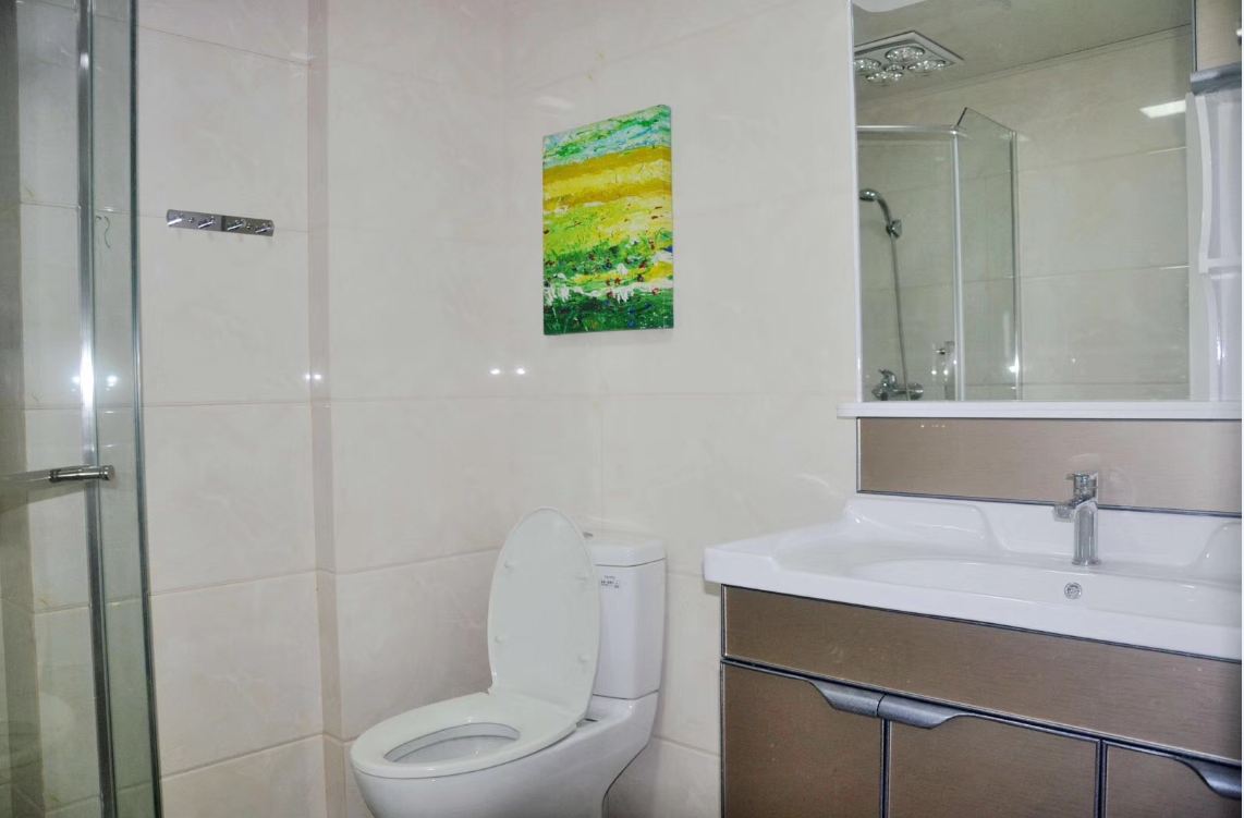 Bathrooms-Master Bathroom