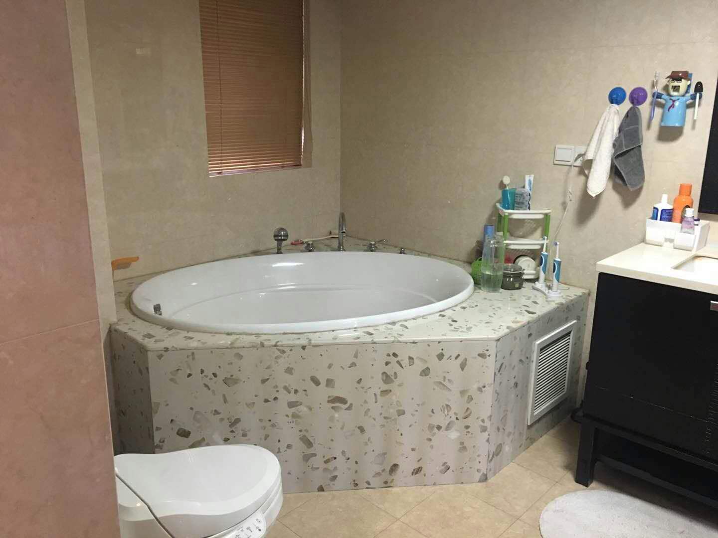 Bathrooms-Master Bathroom