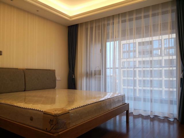 Bedrooms-Master Bedroom