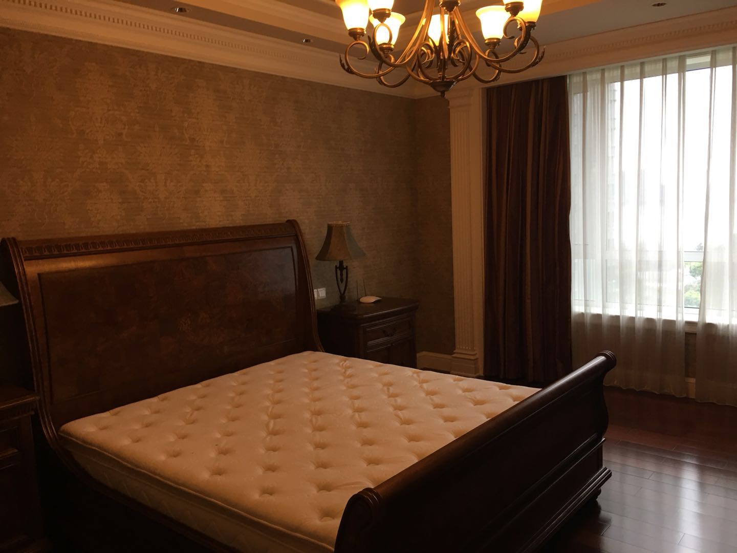Bedrooms-Master Bedroom