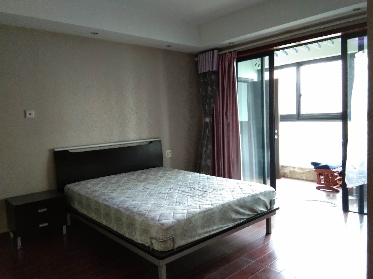 Bedrooms-Master Bedroom