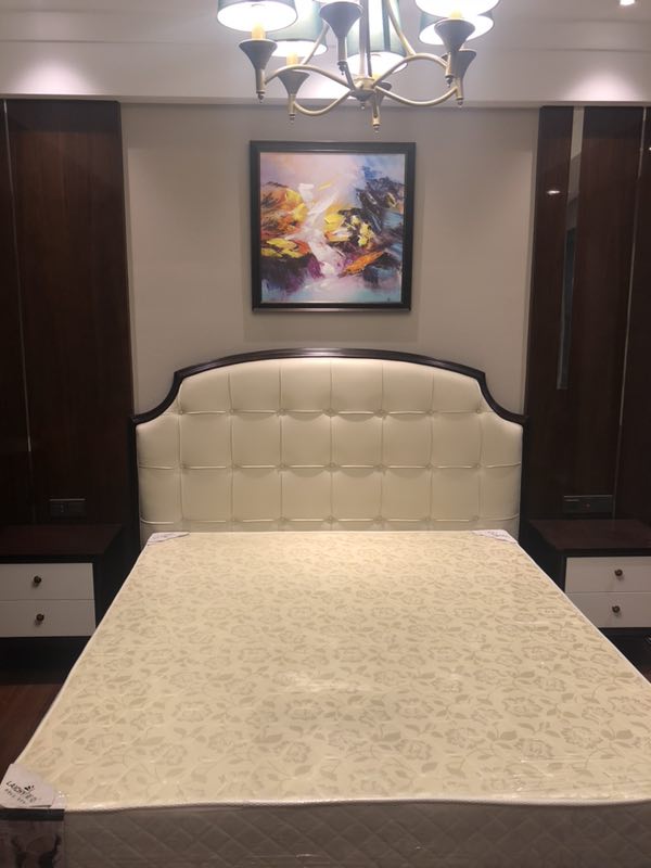 Bedrooms-Master Bedroom