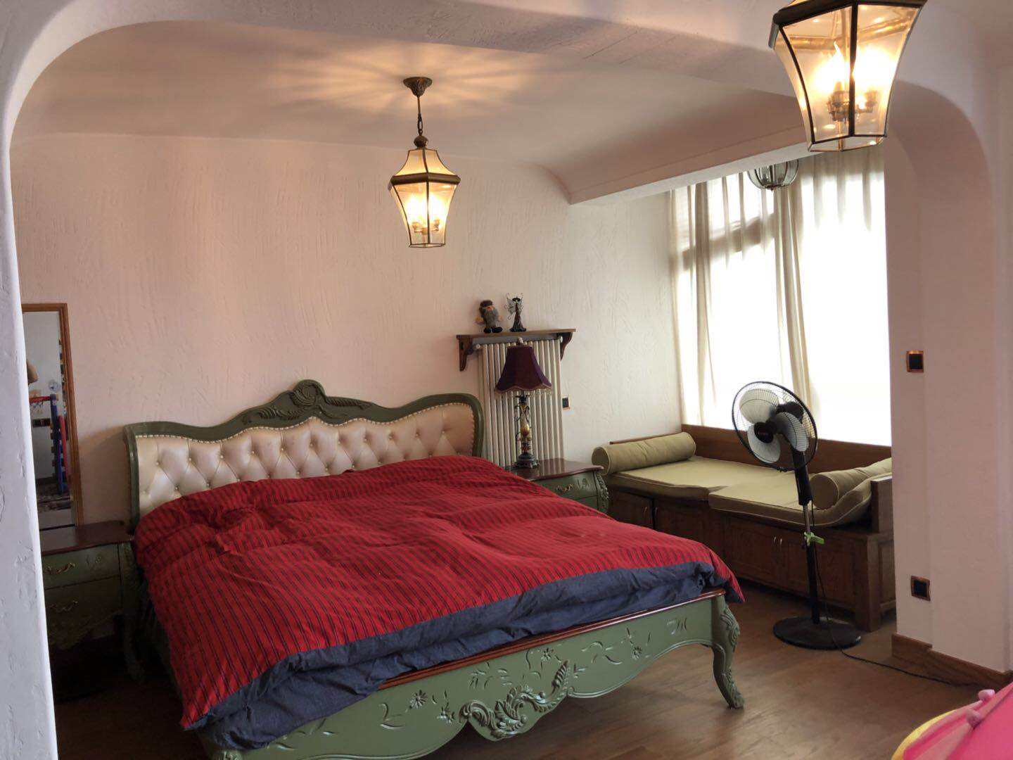 Bedrooms-Master Bedroom