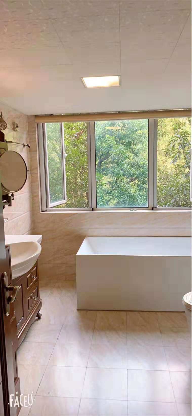 Bathrooms-Master Bathroom