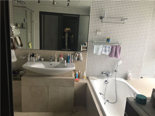Bathrooms-2nd Bathroom