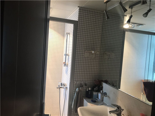 Bathrooms-2nd Bathroom