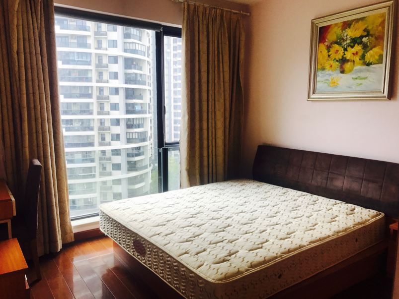 Bedrooms-Master Bedroom