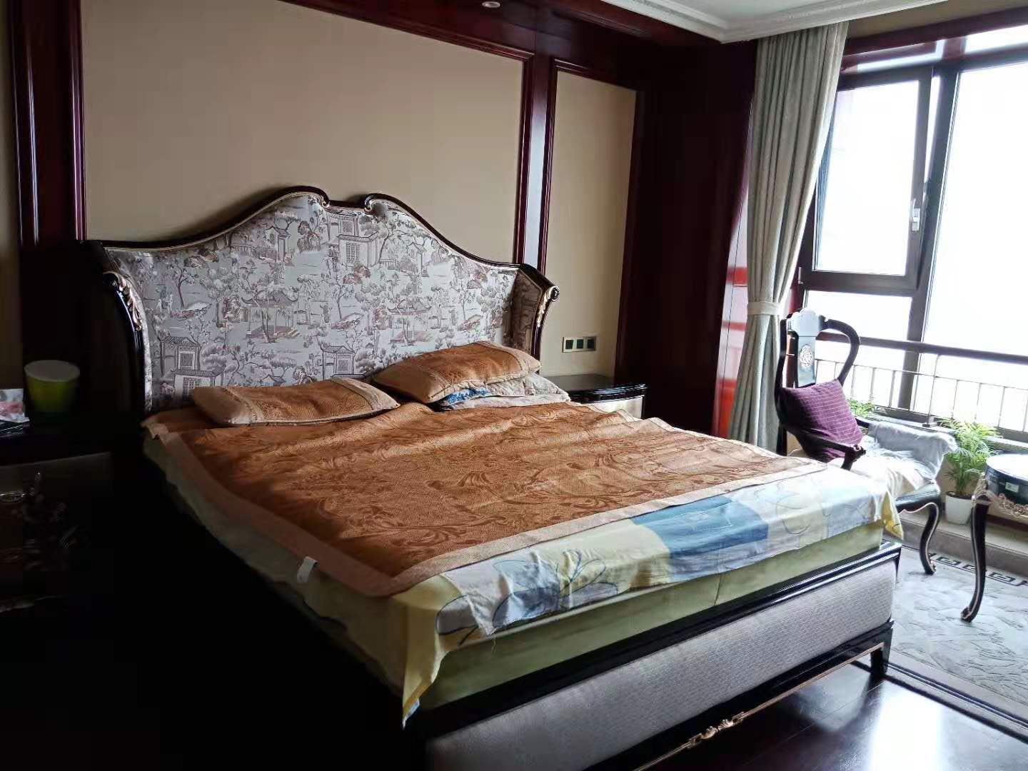 Bedrooms-Master Bedroom