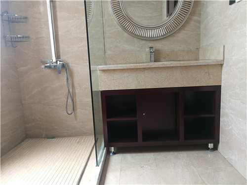 Bathrooms-Master Bathroom
