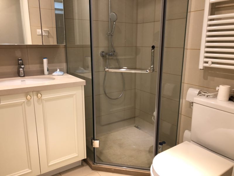 Bathrooms-Master Bathroom