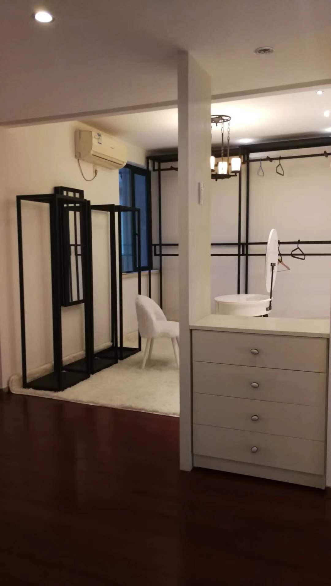 Bathrooms-Master Bathroom