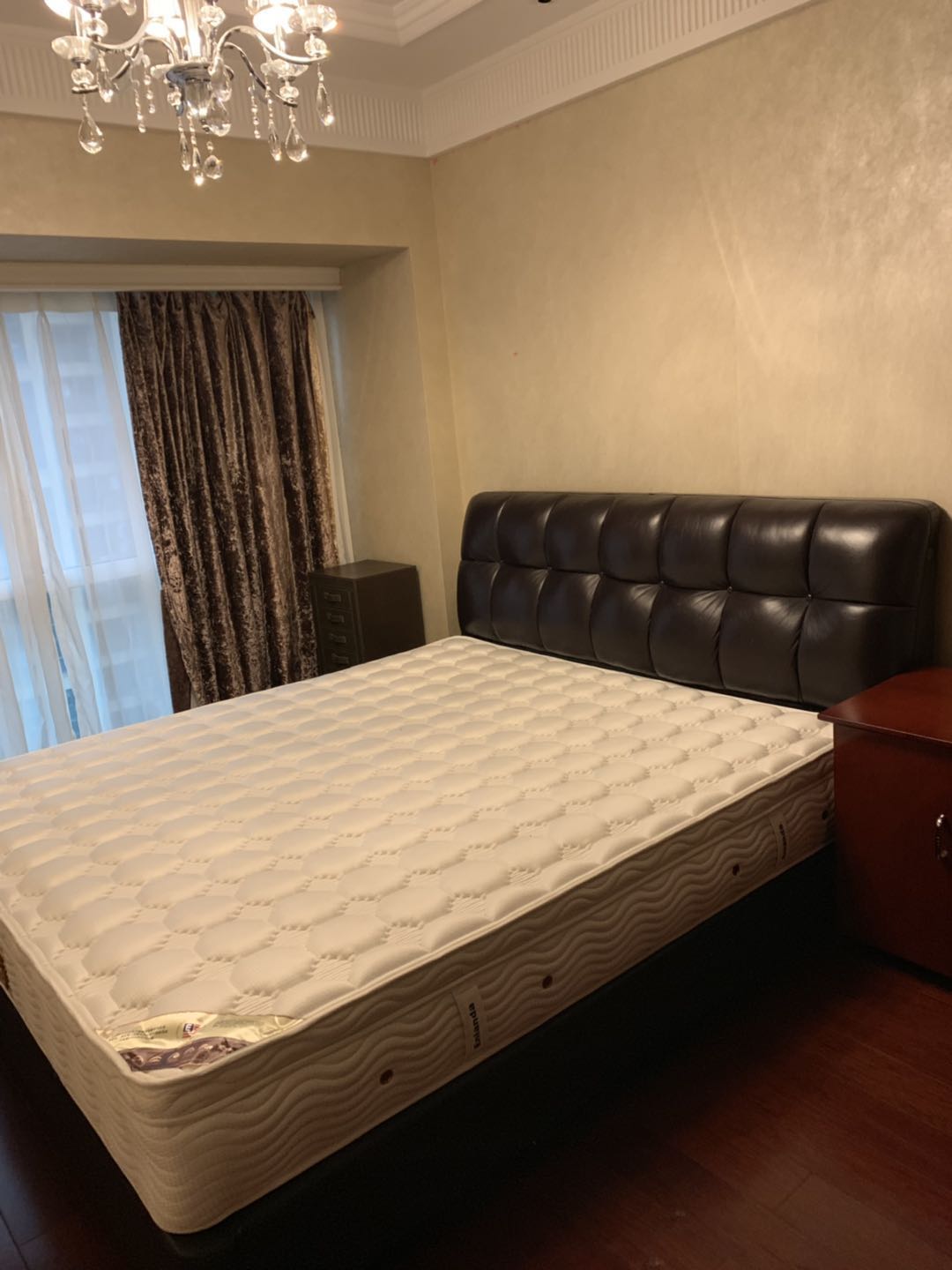 Bedrooms-Master Bedroom