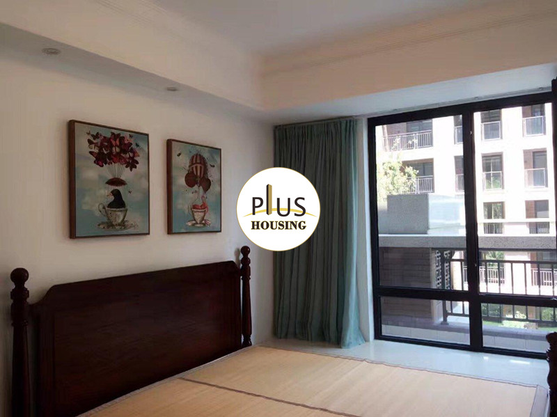 Bedrooms-Master Bedroom