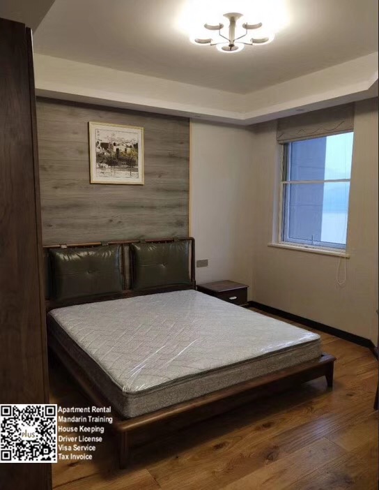 Bedrooms-Master Bedroom