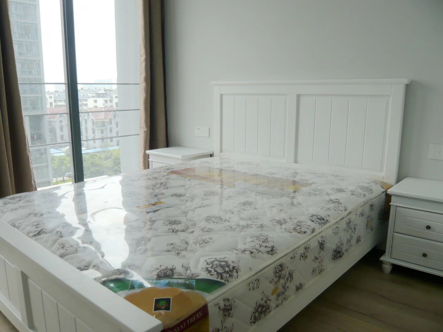Bedrooms-Master Bedroom