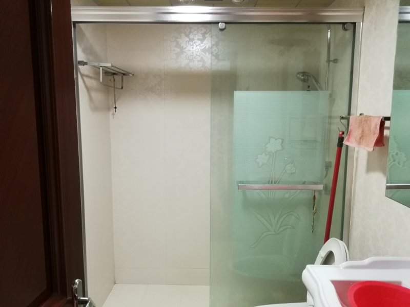 Bathrooms-Master Bathroom