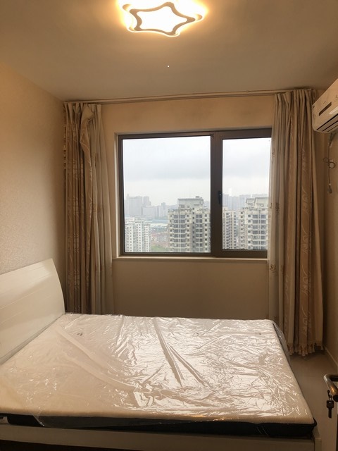 Bedrooms-Master Bedroom