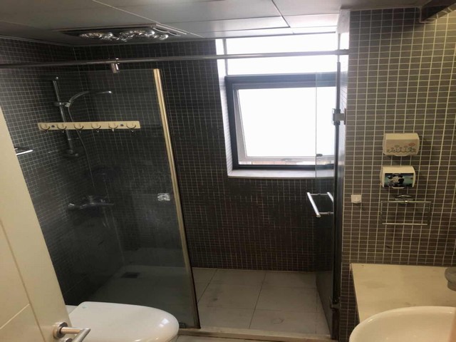 Bathrooms-Master Bathroom