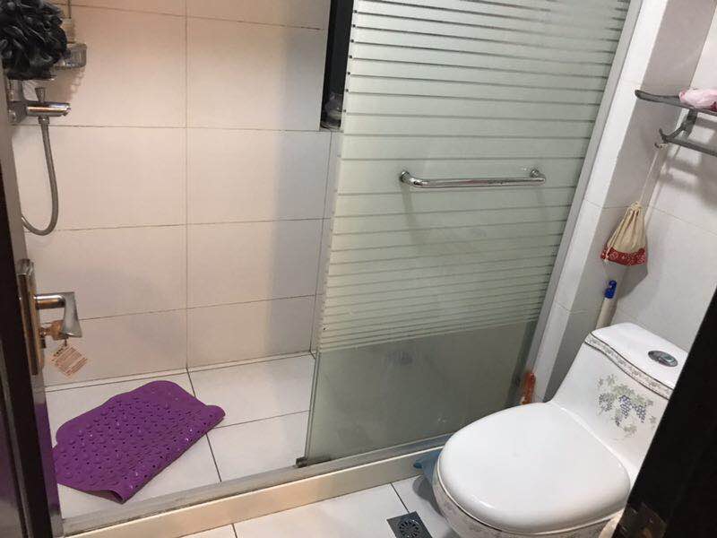 Bathrooms-Master Bathroom